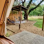 豪华帐篷 Luxury Bell Tent At La Fortinerie Mouliherne