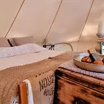 豪华帐篷 Luxury Bell Tent At La Fortinerie *