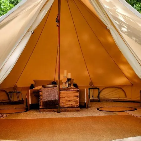 럭셔리텐트 Luxury Bell Tent At La Fortinerie *