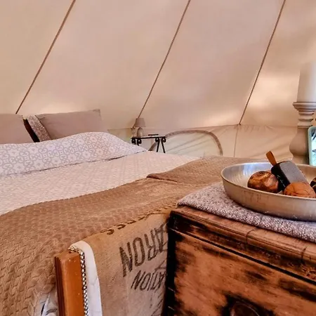 럭셔리텐트 Luxury Bell Tent At La Fortinerie *